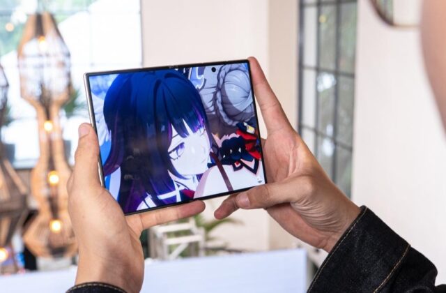 Khám Phá Tỷ Lệ Màn Hình 4:3 Trên Galaxy Z Fold 8: Đột Phá Trong Thiết Kế Smartphone