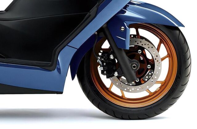 Suzuki Burgman 400 ABS 2026: Phiên Bản Mới Tương Thích Với Nhiên Liệu Sinh Học