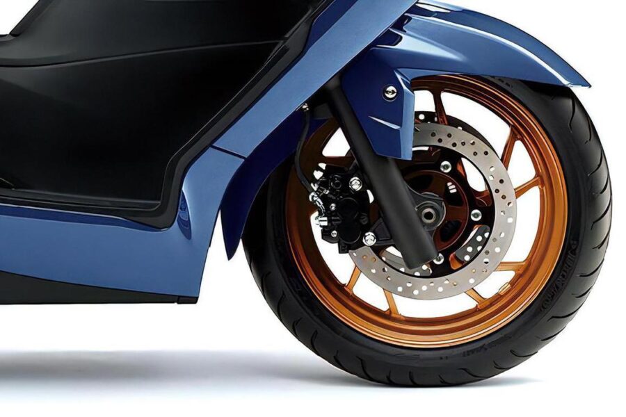 Suzuki Burgman 400 ABS 2026: Phiên Bản Mới Tương Thích Với Nhiên Liệu Sinh Học