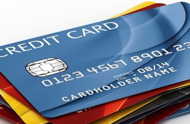 So Sánh Giữa Thẻ Visa và Thẻ ATM Nội Địa: Điểm Khác Biệt Nổi Bật