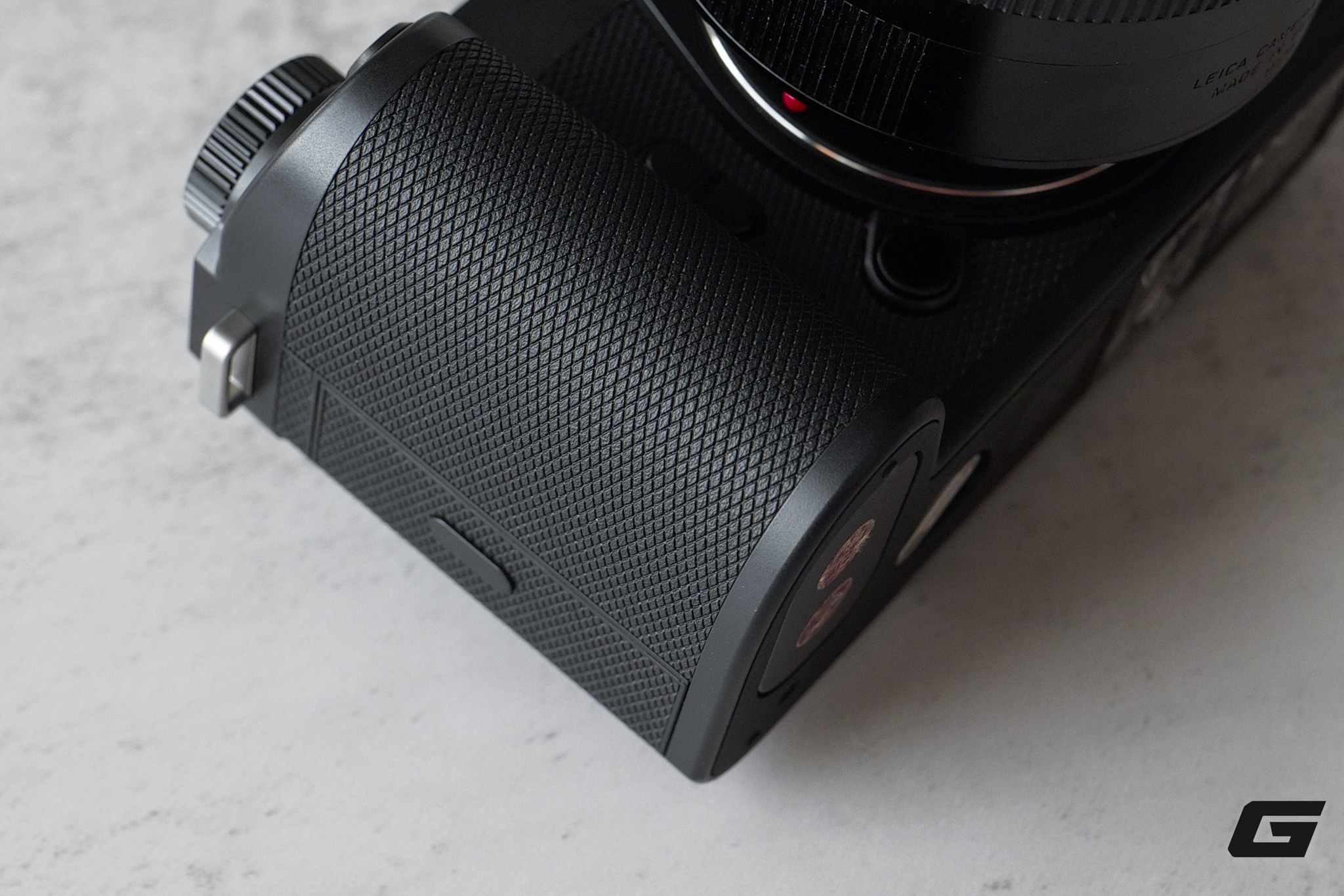 bf01909-1783269263751313494250 Khám Phá Chi Tiết Về Leica SL3-P: Máy Ảnh Đỉnh Cao Của Hãng Đỏ - Ảnh 6.
