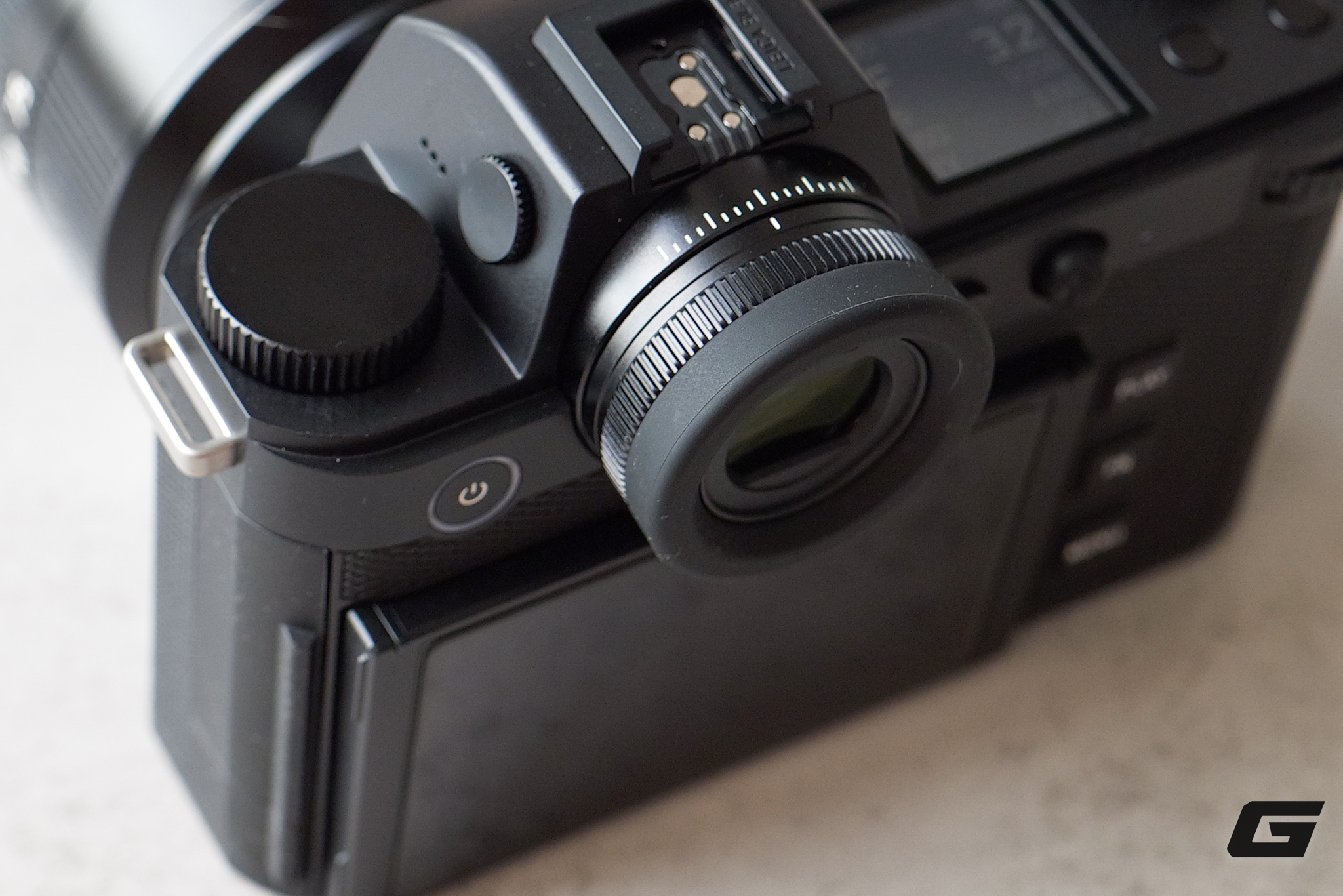 bf01924-17832693578531905081484 Khám Phá Chi Tiết Về Leica SL3-P: Máy Ảnh Đỉnh Cao Của Hãng Đỏ - Ảnh 10.