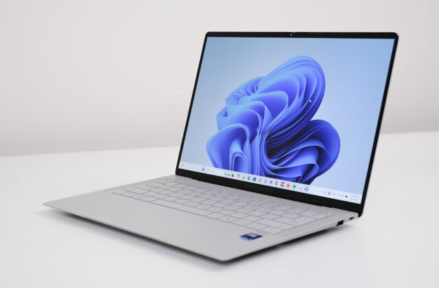 Khám Phá Laptop ASUS ExpertBook Ultra: Thiết Kế Thanh Lịch Đầy Hiệu Năng