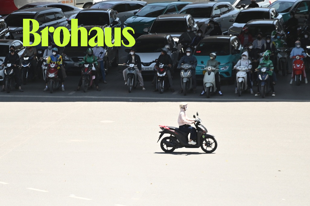 ffdabrnh-17877332635861395493806 Tại Sao Nhiều Người Lại Quyết Định Mua Ô Tô Để Tránh Thời Tiết Khắc Nghiệt? - Ảnh 1.