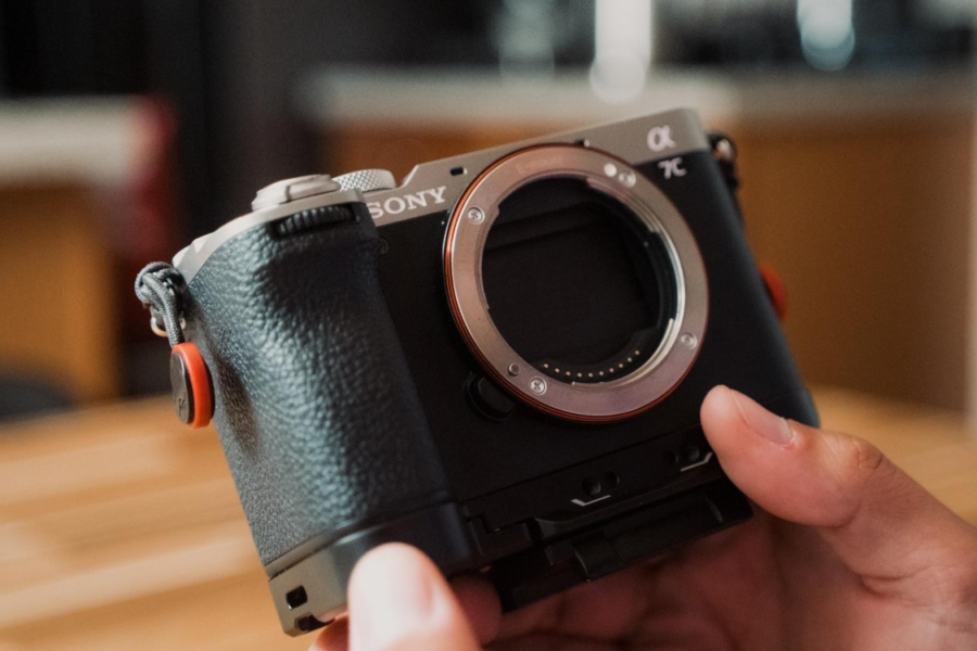Top Máy Ảnh Bán Chạy Nhất Tháng 6 Năm 2026: Sony A7C II Đứng Đầu Bảng