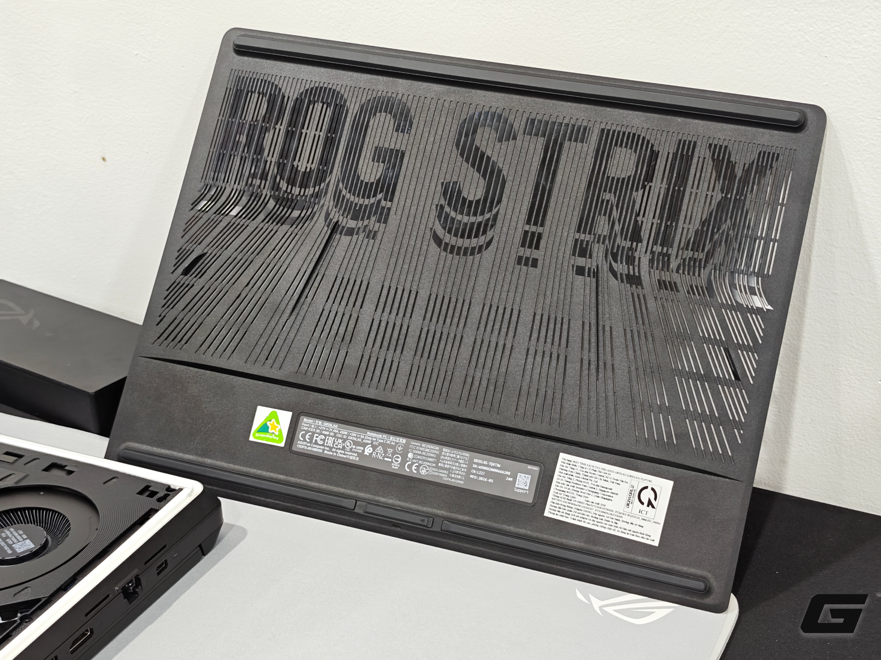Laptop gaming mạnh nhất lịch sử ROG chính thức bán tại Việt Nam: Đem SH350i ra đổi vẫn phải bù thêm tiền mới rước về được - Ảnh 4.
