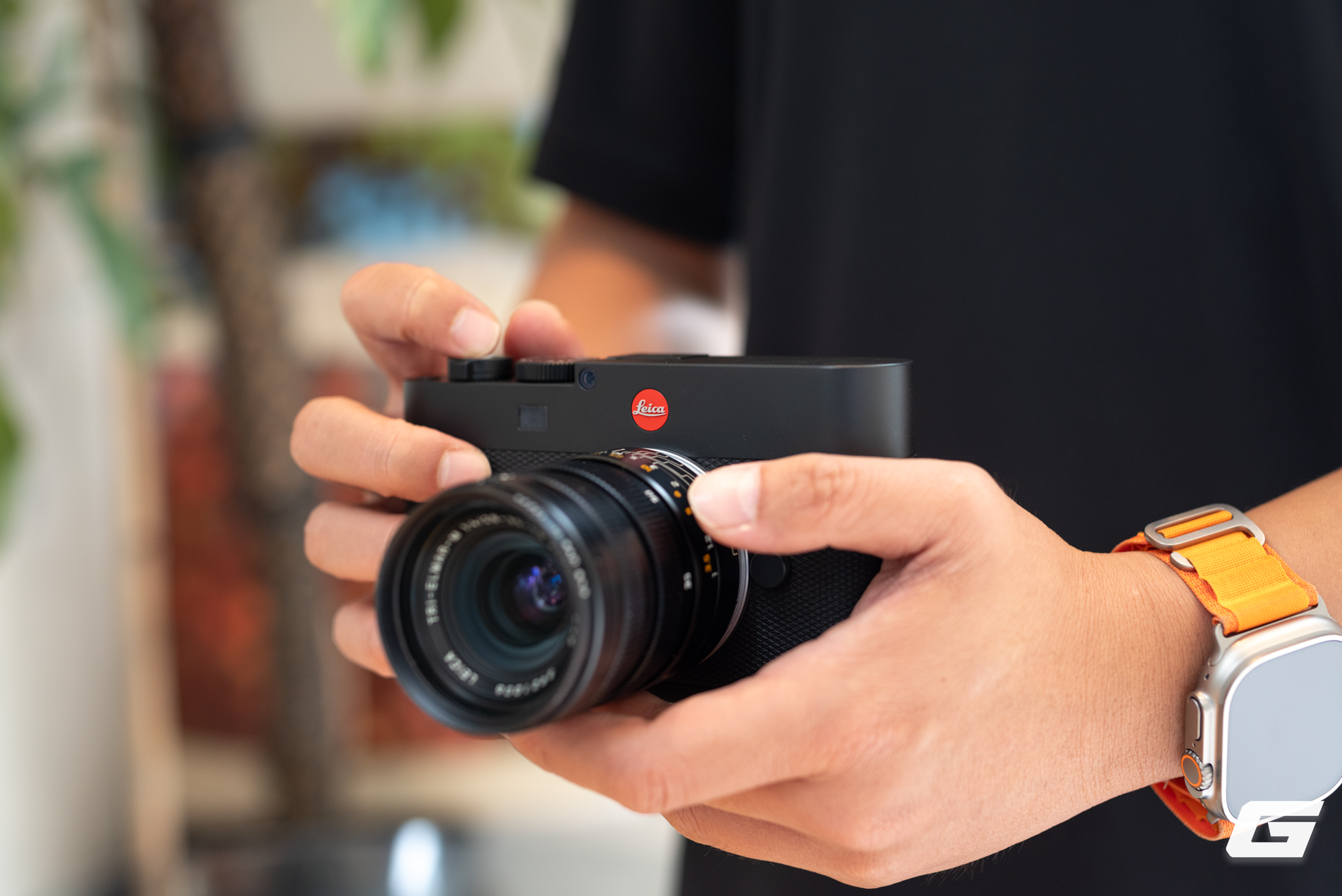 Leica M EV1: Cuộc Cách Mạng Mới Với Kính Ngắm Điện Tử - Ảnh 1.