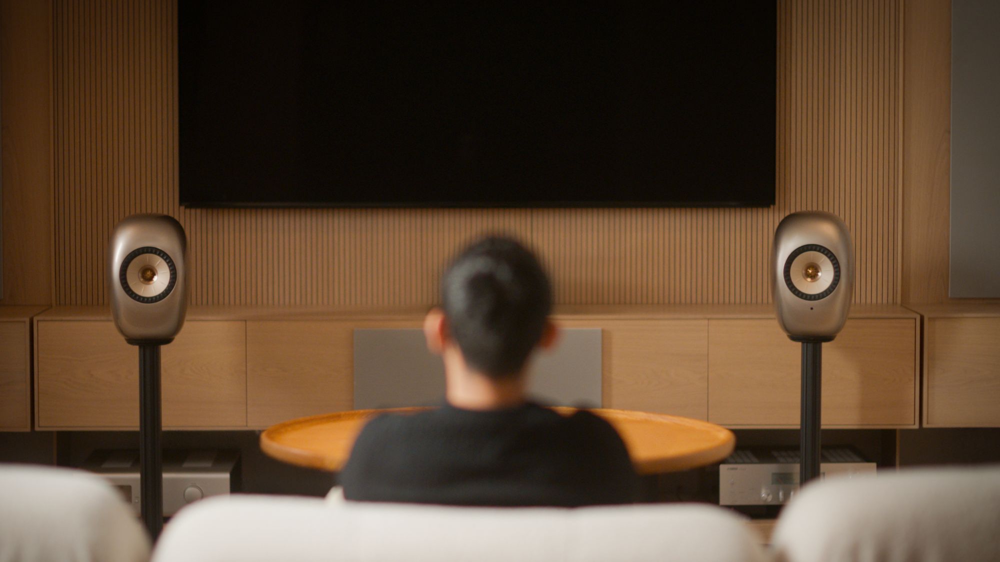 KEF Chính Thức Ra Mắt Loa LS LUXE Tại Việt Nam: Giải Pháp Âm Thanh Cao Cấp Không Dây Cho Ngôi Nhà Hiện Đại - Ảnh 1.