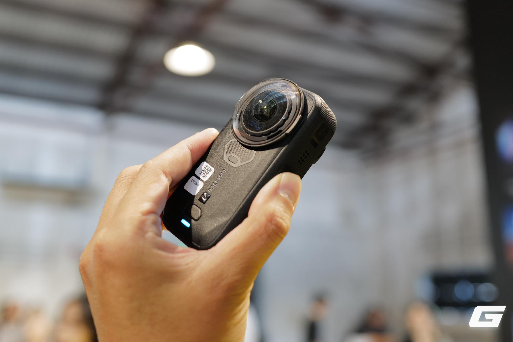 Insta360 X6