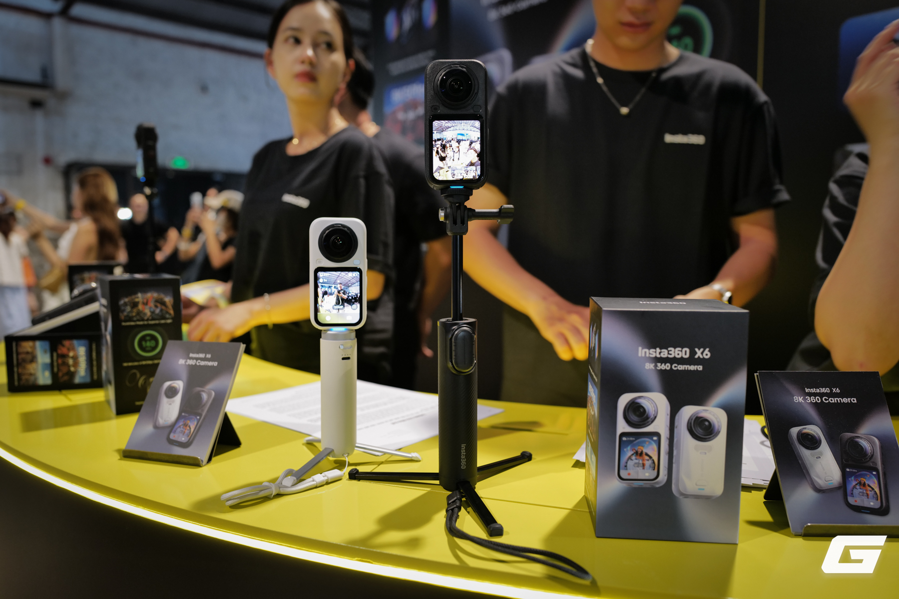 Insta360 X6