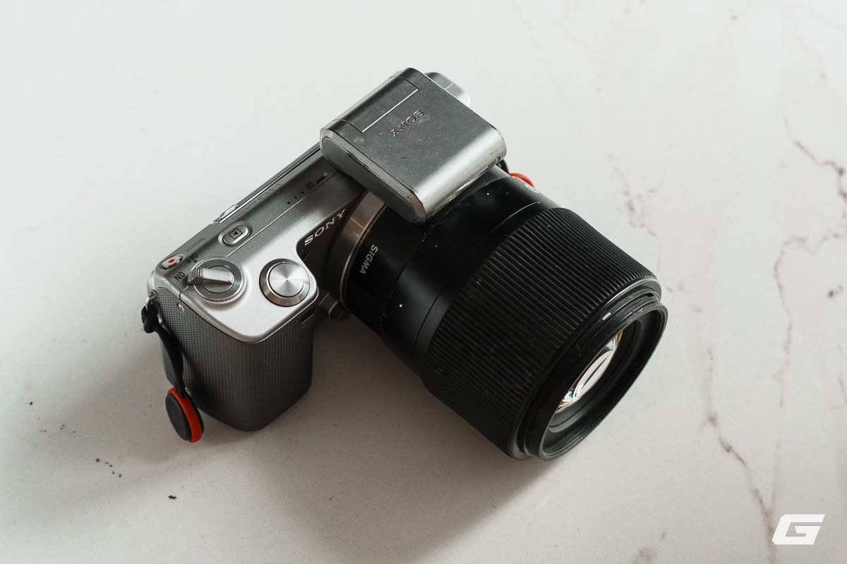 Khám Phá Chiếc Máy Ảnh Sony NEX-5: Giá Trị Bất Ngờ Dưới 4 Triệu Khám Phá Chiếc Máy Ảnh Sony NEX-5: Giá Trị Bất Ngờ Dưới 4 Triệu