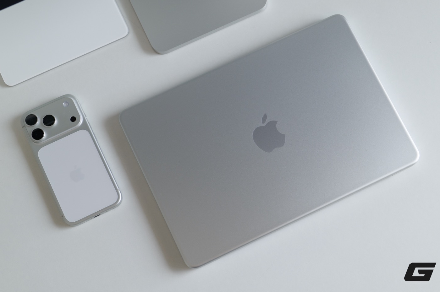 Trải nghiệm cùng MacBook Neo.