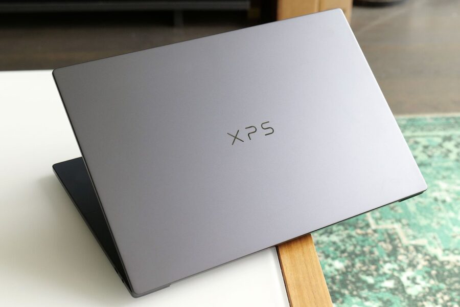 Laptop Windows Đột Phá Thời Gian Sử Dụng Pin: Intel Panther Lake Có Thể Đánh Bại MacBook?