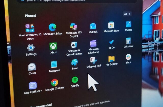 Khắc Phục Sự Cố Trên Windows 11: Con Trỏ Lớn Đột Ngột và Vấn Đề Với Defender