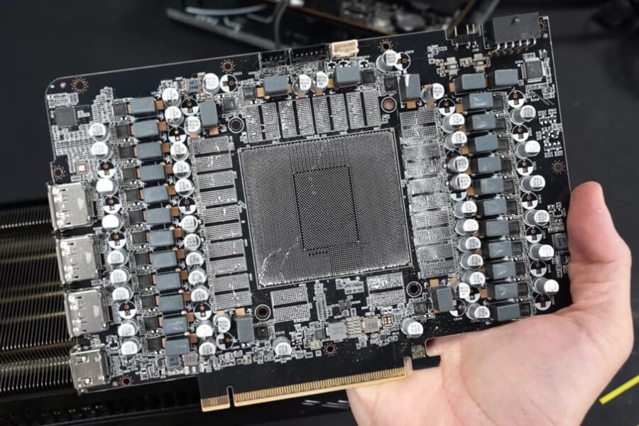 Mất 1.800€ vì chiếc RTX 5090 ‘rỗng’: Bài học khi mua card đồ họa cũ