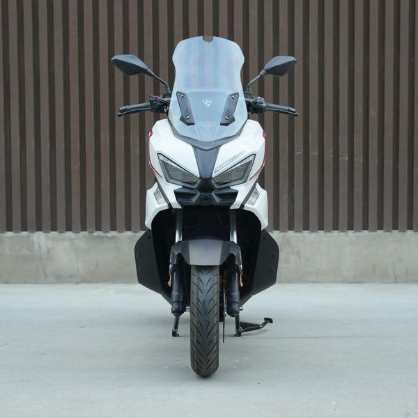 Cyclone RT250 có trọng lượng nhẹ, dễ di chuyển