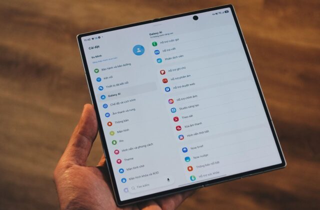 Khi AI được ghép chặt vào smartphone: Galaxy AI khác gì so với ứng dụng AI cài thêm?